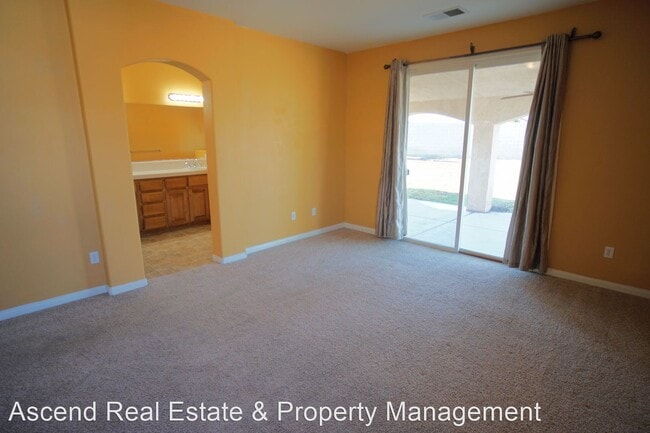 Foto del edificio - 4 br, 2 bath House - 7001 Sparkler Way