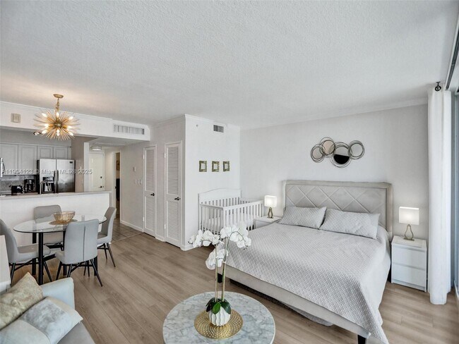 Foto del edificio - 2501 S Ocean Dr