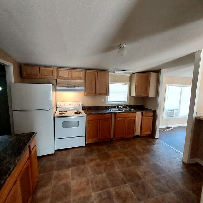 Building Photo - 2 Live Oak Ln