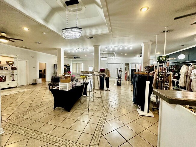 Building Photo - 15221 TX-36