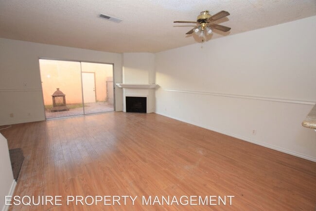 Building Photo - 2 br, 1.5 bath House - 3163 Kelp Lane