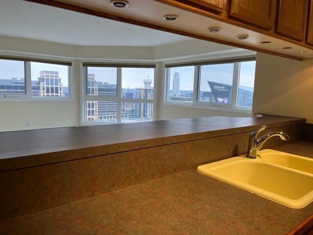 10__MG_0910_mls - 433 S 7th St
