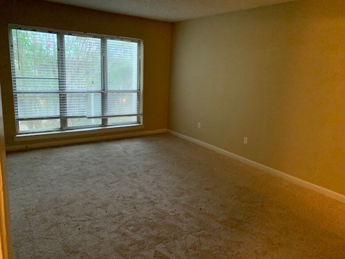 Foto del edificio - 1BD/1BA Townhouse located on the Germantow...
