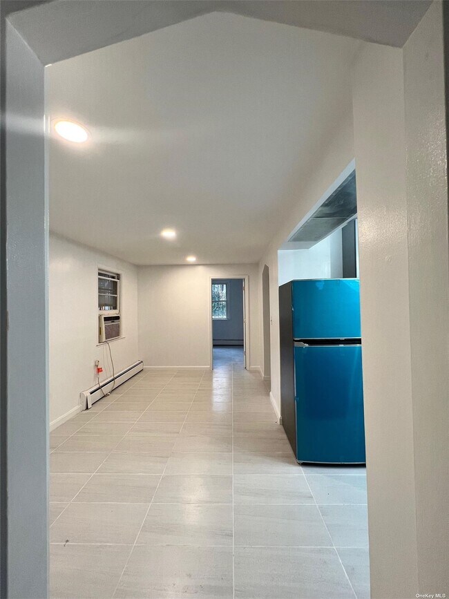 Foto del edificio - 1940 Radcliff Ave