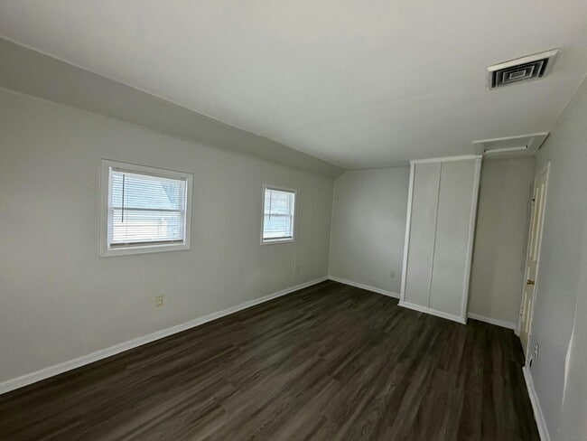 Foto del edificio - 307 4th St