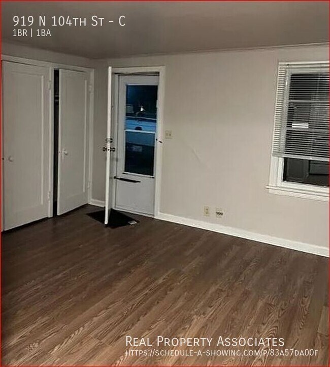 Building Photo - 919 N 104th St