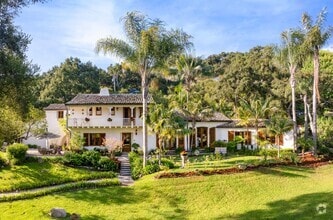 Building Photo - 4005 Lago Dr