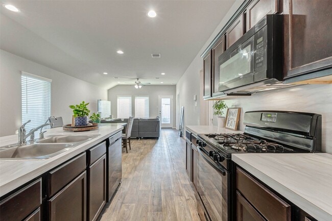 Building Photo - 23135 Barrington Bluff Trail