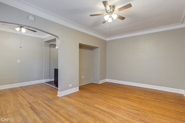 Building Photo - 1740 W 81st St