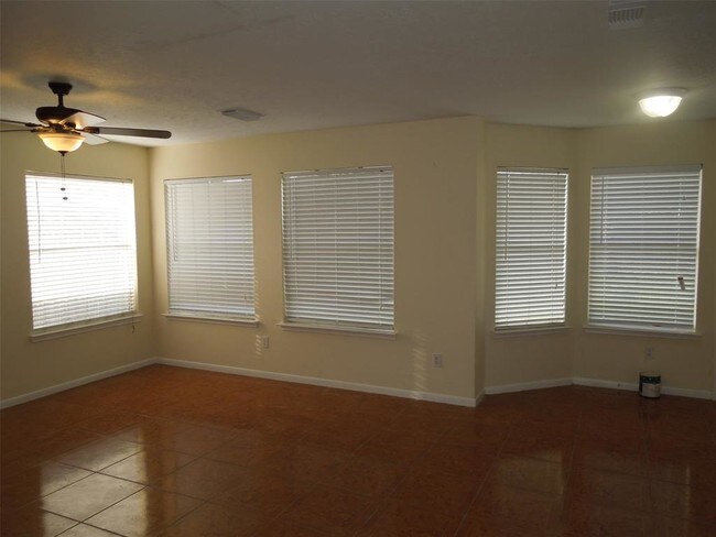 Building Photo - 16815 Sussex Dr