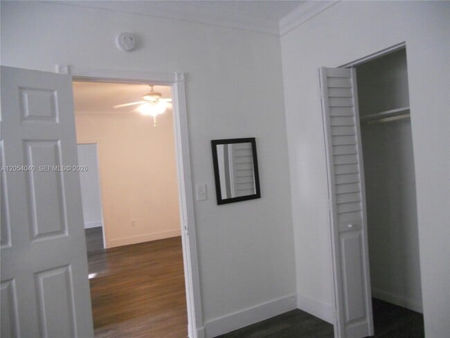 Foto del edificio - 1043 NW 2nd St