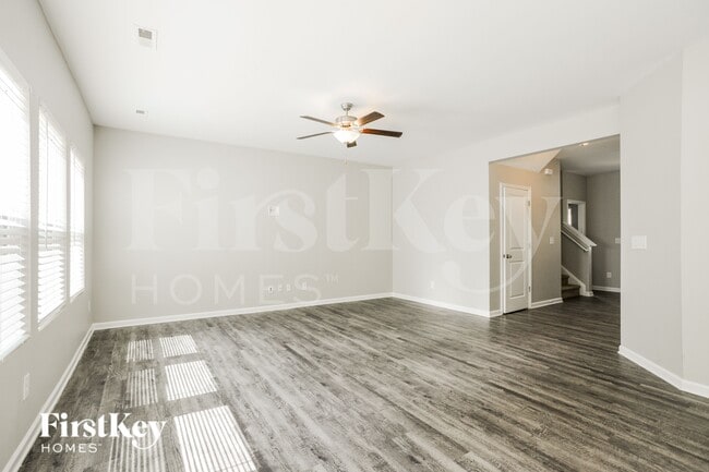 Building Photo - 9628 Hamel St