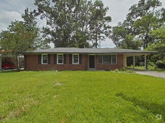 Building Photo - 2607 Springwood Dr