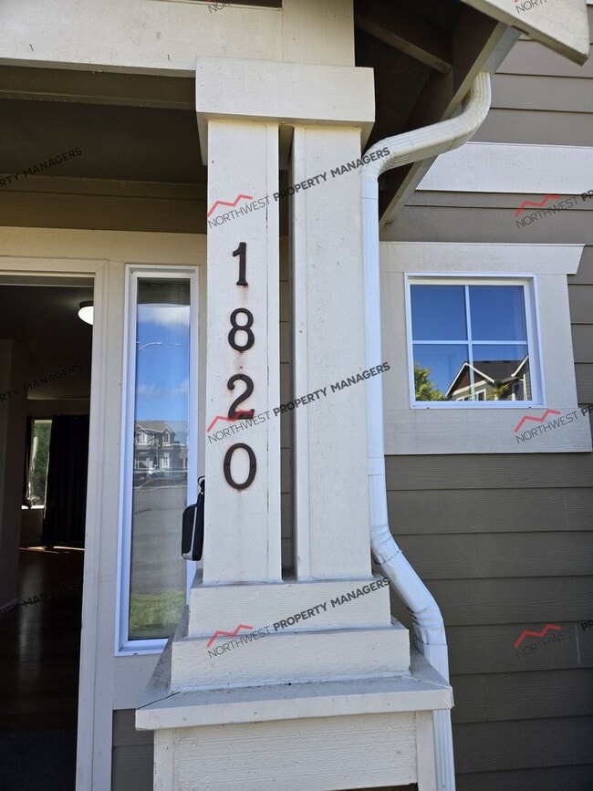Building Photo - STATUS-AVAILABLE-|R16| $2450