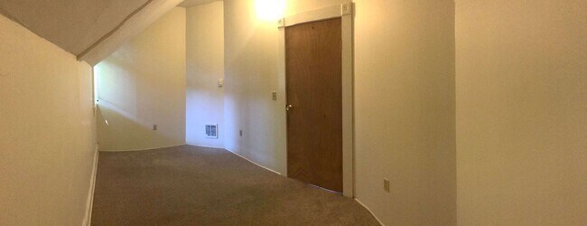 Foto del edificio - 910 N Garden St