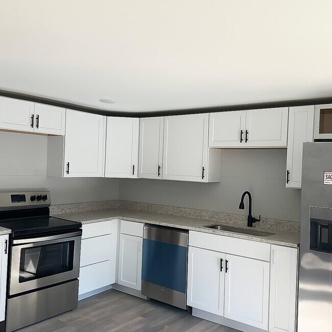 Foto del edificio - 8439 South Dr