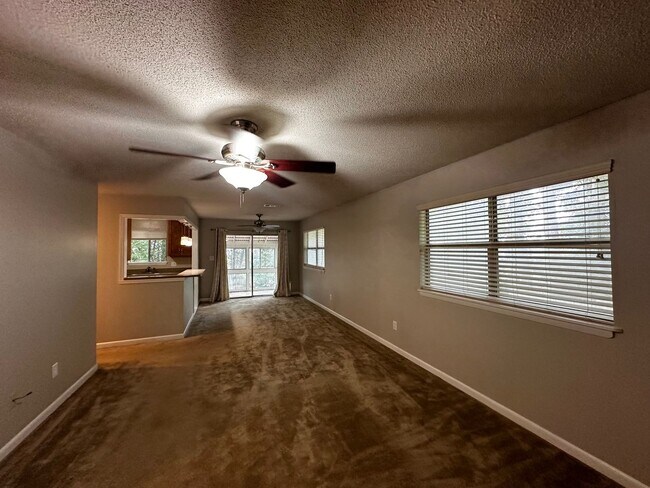 Foto del edificio - 263 N Villas Ct