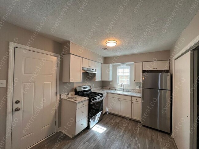 Building Photo - 9700 Stardust Trail