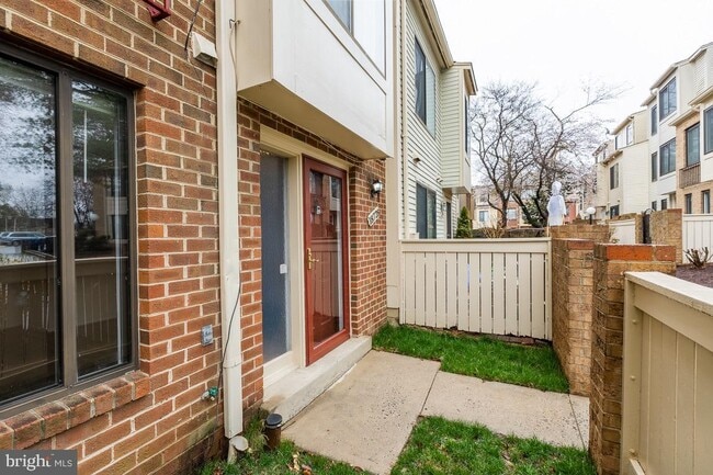 Photo - 18728 Nathans Pl Townhome