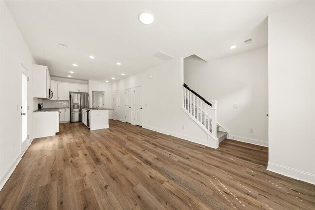 Building Photo - BRAND NEW TOWNHOUSE!!