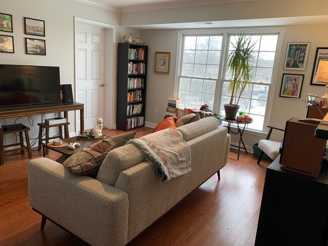 Foto del edificio - 5414 1st Pl NW