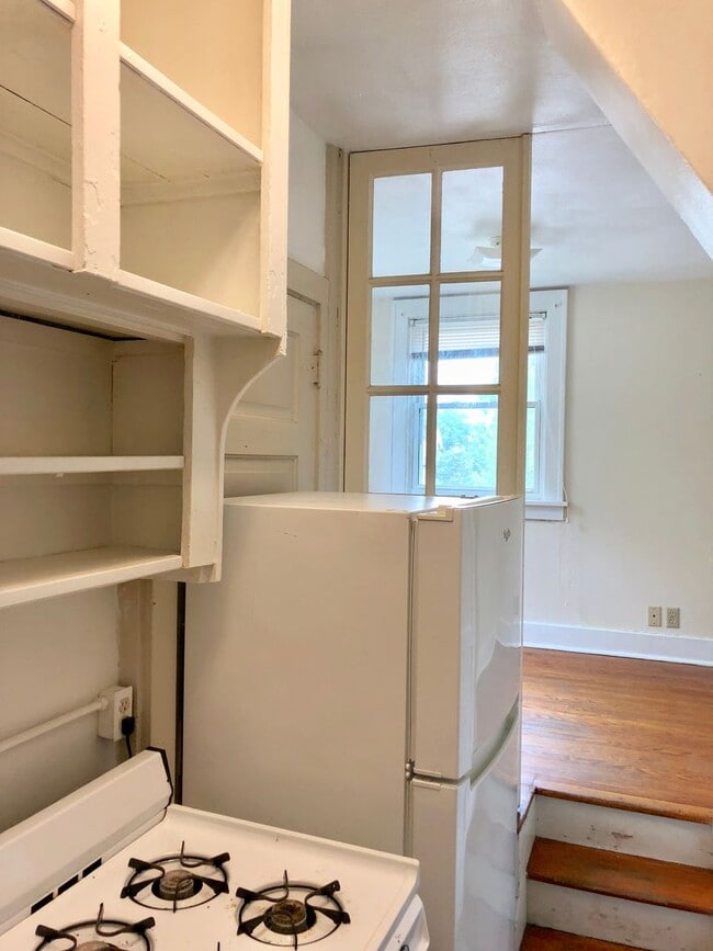 Building Photo - 1259 Spaight St