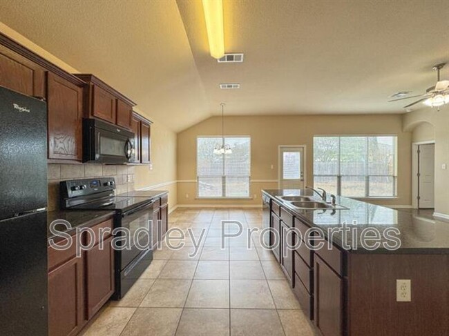 Foto del edificio - 7924 Fieldstone Dr