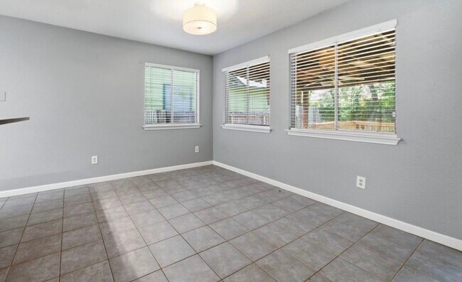 Building Photo - 6301 Evangeline Trail