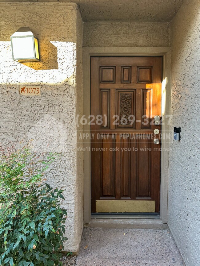 Foto del edificio - 10017 E Mountain View Rd
