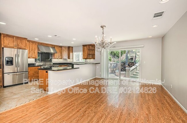 Building Photo - 6517 Delbarton St