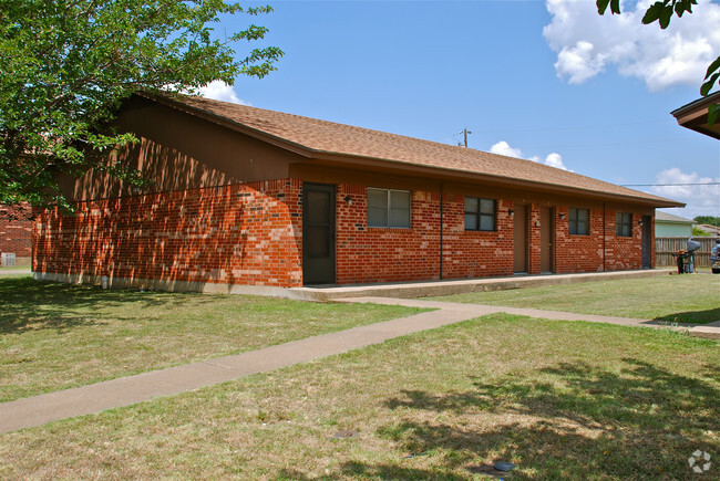 Building Photo - Town West Apartments