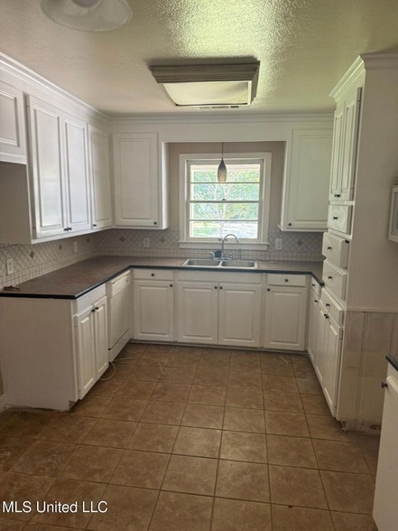 Building Photo - 3416 36th Pl