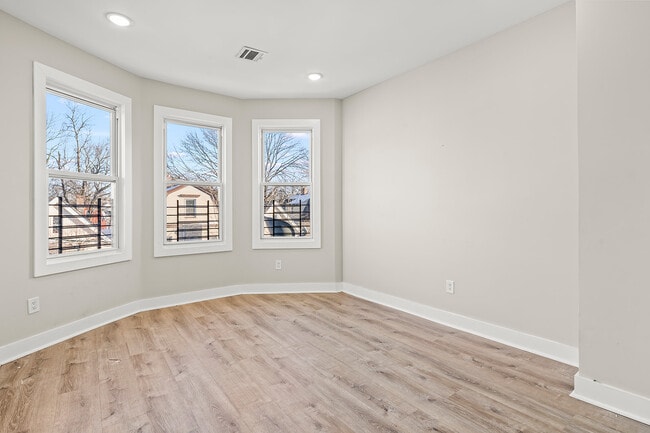 Building Photo - 791 S 15th St