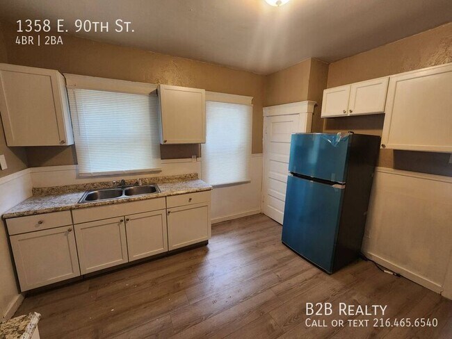 Foto del edificio - 1358 E 90th St