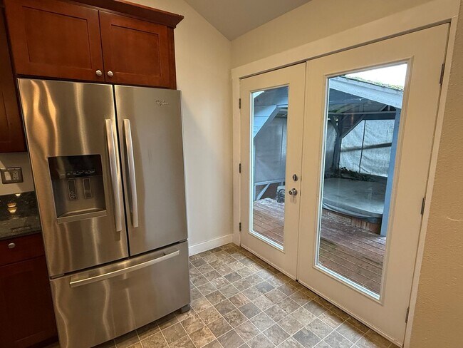 Foto del edificio - Charming 2 bed 1 bath in North Everett