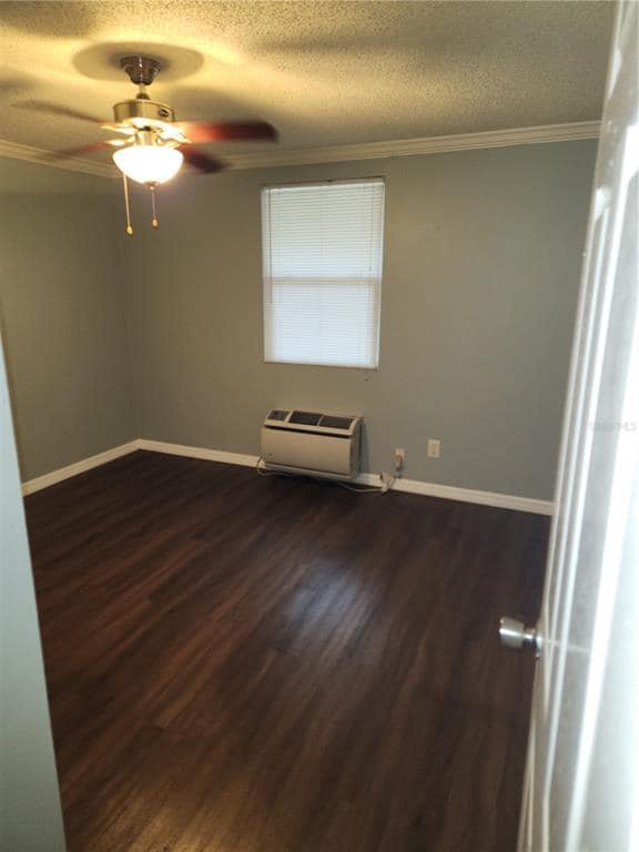 5901 Bryce Ln Unit 5938, Town 'n' Country, FL 33615 Room for Rent in