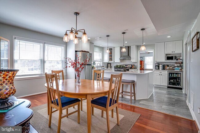 Foto del edificio - 8404 Wagon Wheel Rd