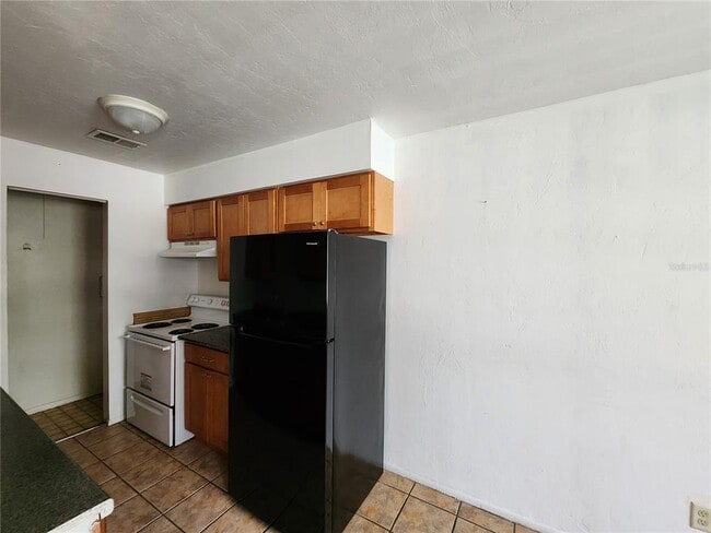 Building Photo - 828 SW 63rd Terrace