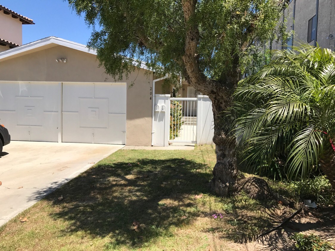 204 S Irena Ave, Redondo Beach, CA 90277 Condo for Rent in Redondo