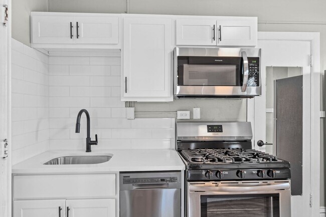 Foto del edificio - 1216 Williamson St