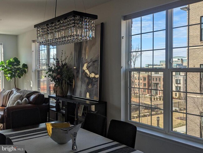 Foto del edificio - 613 Leigh Wy.