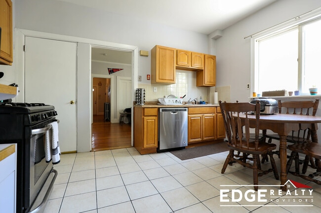 Photo - 285 Market St Apartment