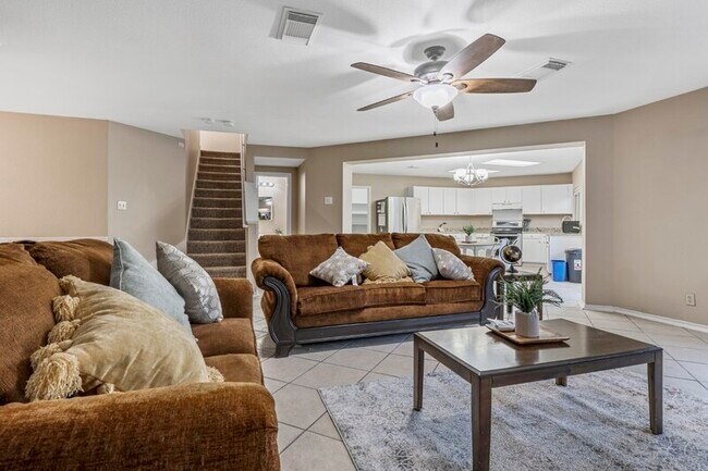 Foto del edificio - 4818 Creekway St