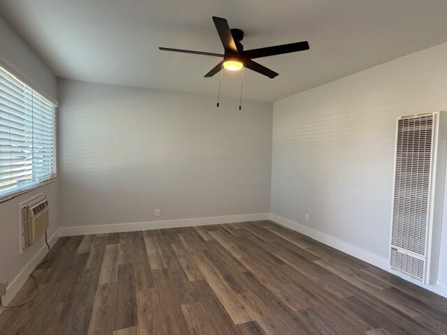 Building Photo - 1747 Acorn St