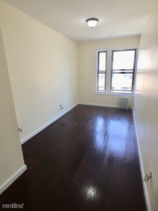 Building Photo - 600 W 176th St