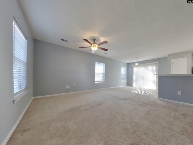 Building Photo - 156 Springway Dr