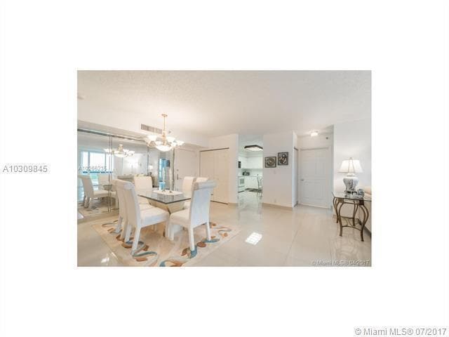 Building Photo - 3530 Mystic Pointe Dr