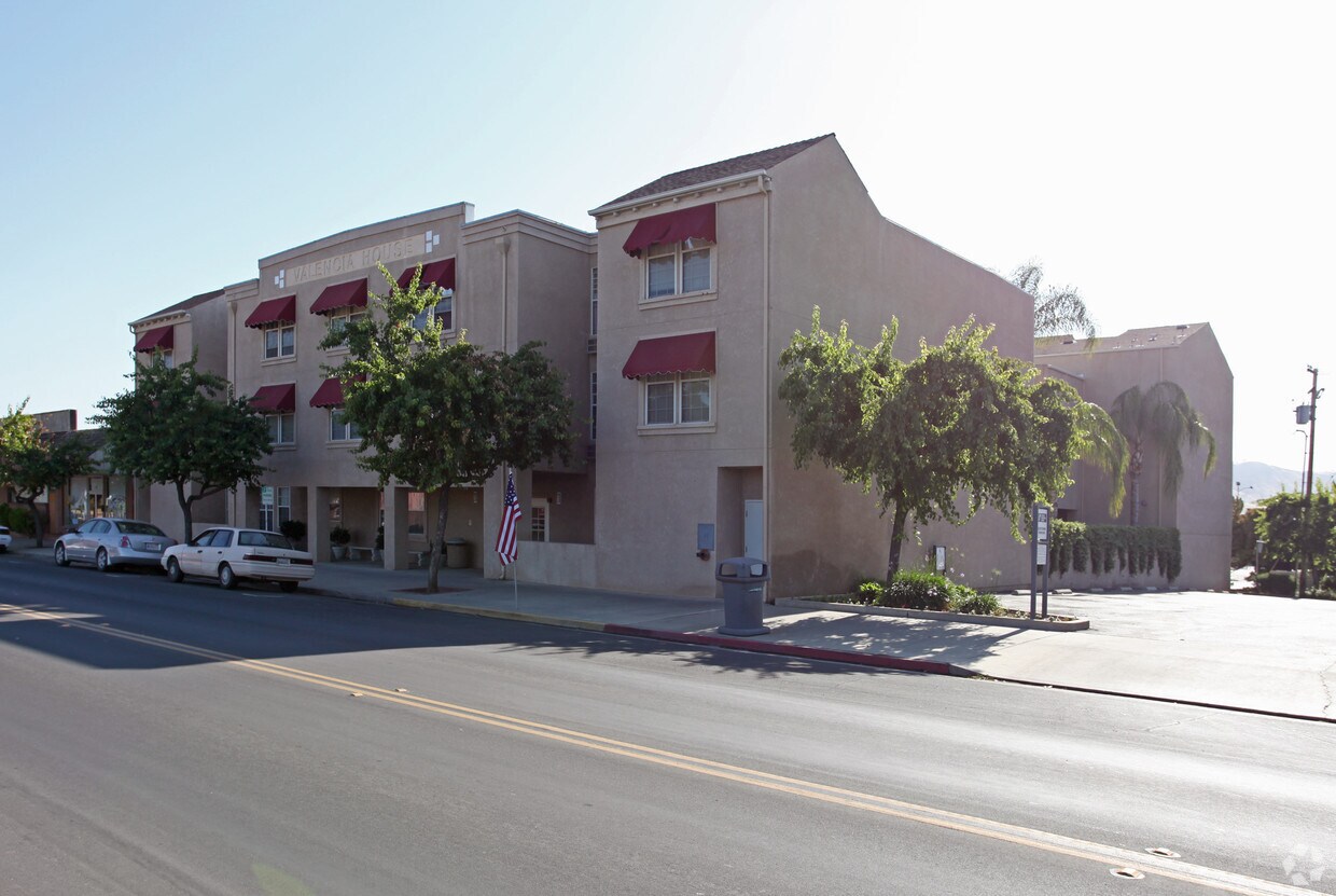268 N Valencia Blvd, Woodlake, CA 93286 Apartments in Woodlake, CA