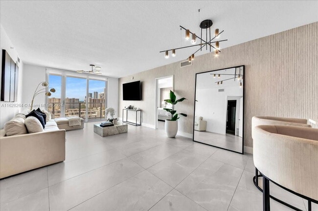 Foto del edificio - 300 Sunny Isles Blvd