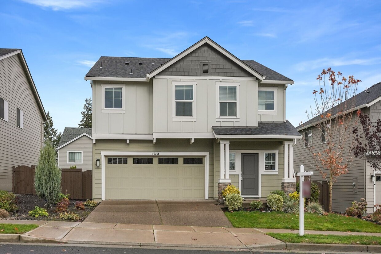 Foto principal - Beautiful Newer Build 5 Bed 3 Bath Beaverton Rental Home!